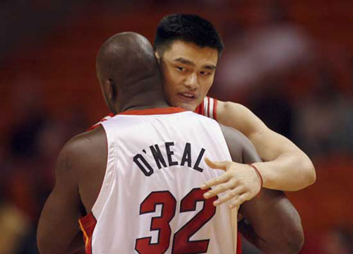 英超将迎第42次首尾对决，此前榜首球队30胜7平4负（英超第42次榜首对阵垫底将上演：领头羊过往战绩30胜7平4负）