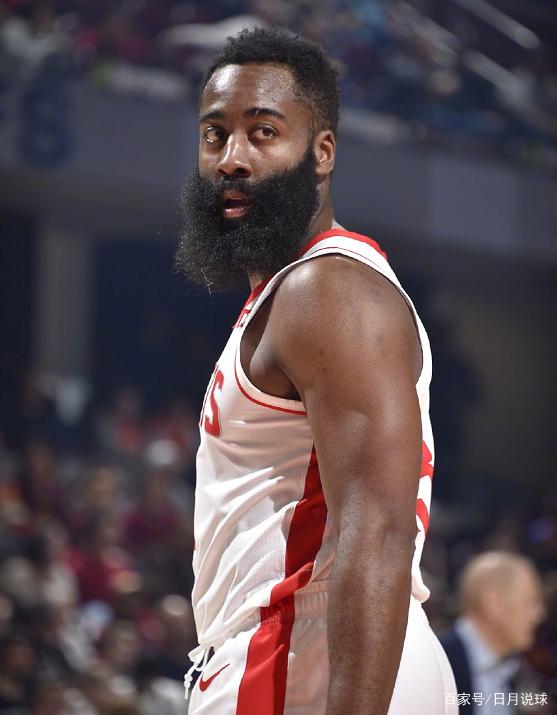 不得不服！加盟半年拿两冠，落叶归根解锁新纪录，若日尼奥真赢家（半年加盟摘双冠，回归再破纪录，若日尼奥才是真大赢家）