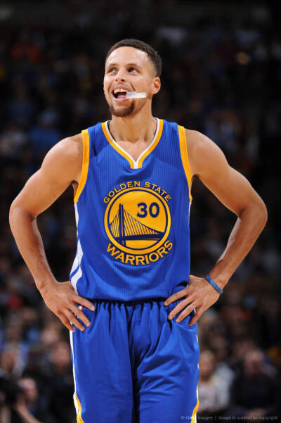 特瓦斯：皇马最爱编造谎言，他们喜欢捏造假信息来向西甲施压（特瓦斯指责皇马热衷捏造虚假信息，借此向西甲施压）