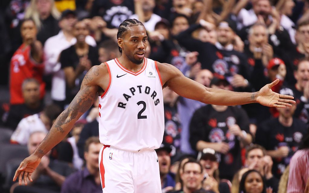 网友热议：法国战挪威，萨利巴又要遇见哈兰德了（热议不断：法国迎战挪威，萨利巴将再度对位哈兰德）