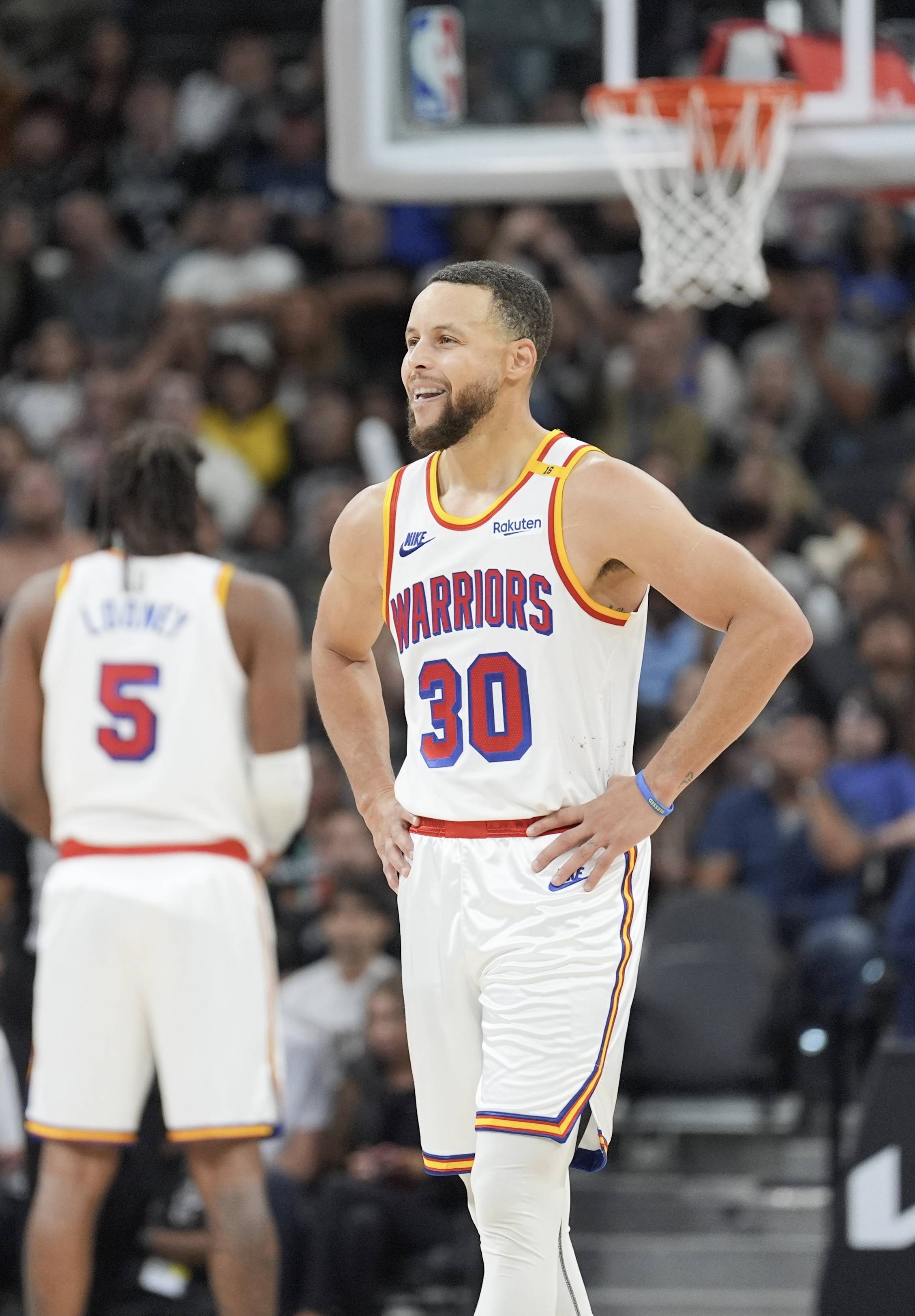 足球联赛积分榜最新动态（足球联赛积分榜即时更新）