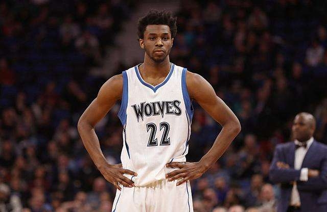 埃贝尔：于帕在哪都会赚到足够的钱，球队发展方向对他最重要（埃贝尔：于帕去哪都不缺钱，他最在乎球队的发展方向）