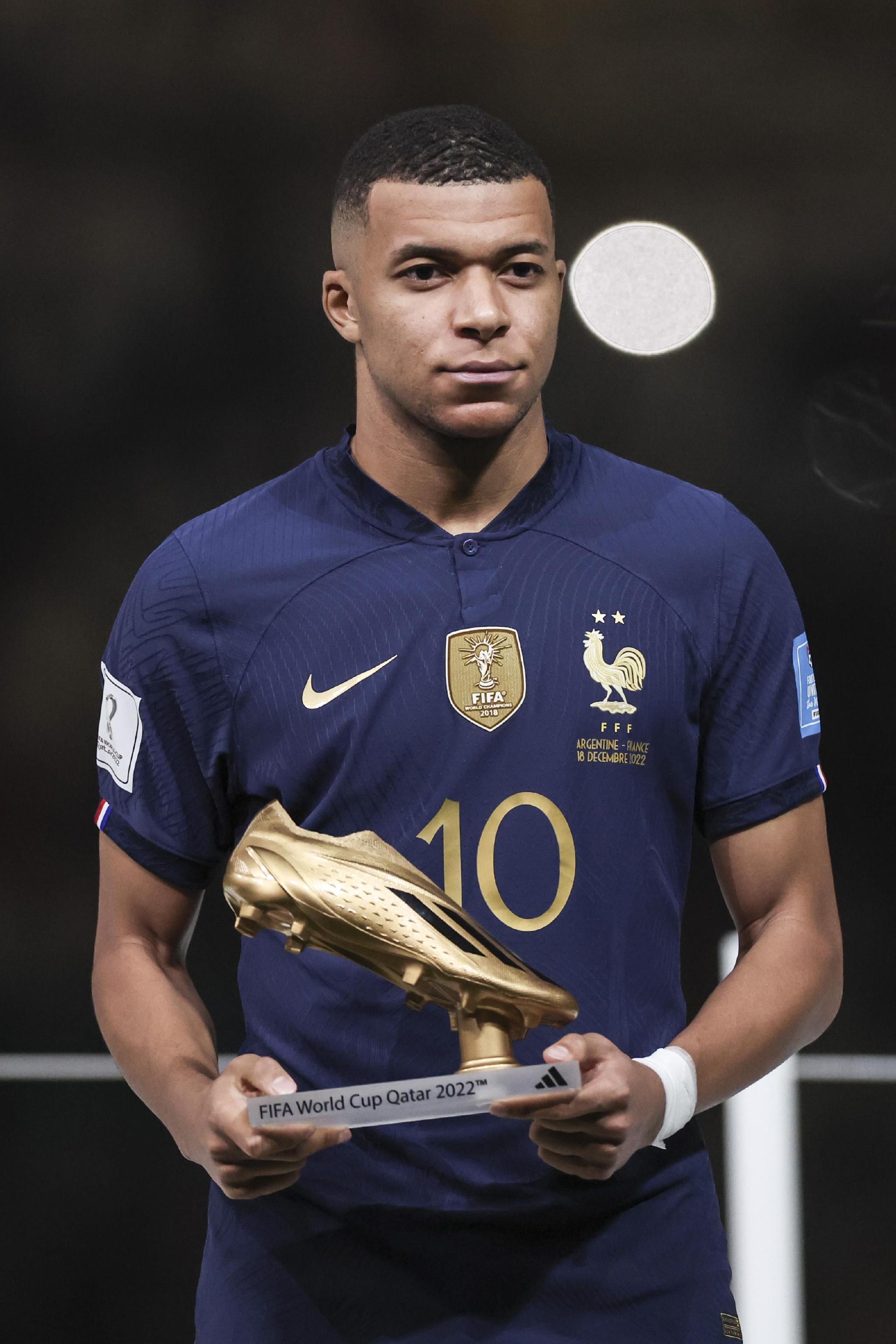 欧冠积分榜：阿森纳全胜领跑，巴黎、拜仁、国米、皇马均12分（欧冠榜单：阿森纳全胜居首，巴黎拜仁国米皇马同积12分）