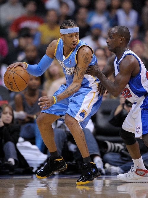 篮协发布声明：严厉打击针对女篮教练员和运动员的AI造谣行为（篮协声明：重拳打击针对女篮教练员与运动员的AI造谣）