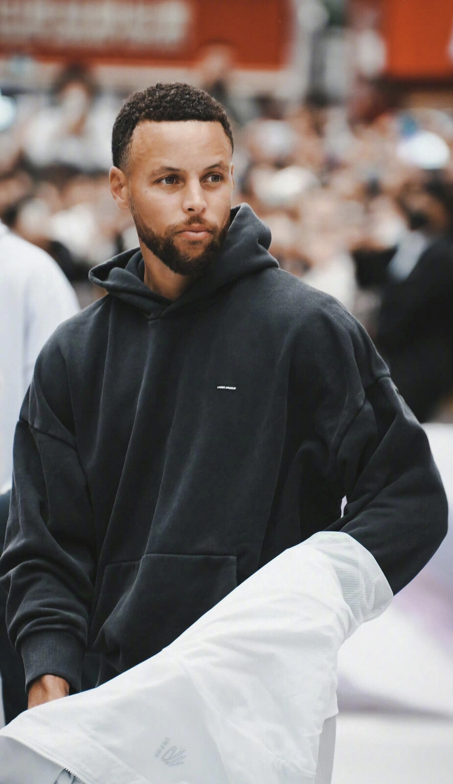 记者：苏亚雷斯可能离开迈阿密回乌拉圭民族，未来几天是关键（据记者报道，苏亚雷斯或将离开迈阿密，重返乌拉圭民族队，接下来几天至关重要）